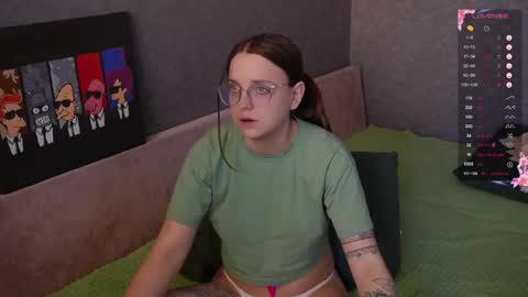 Violet online show from April 6, 11:33 am