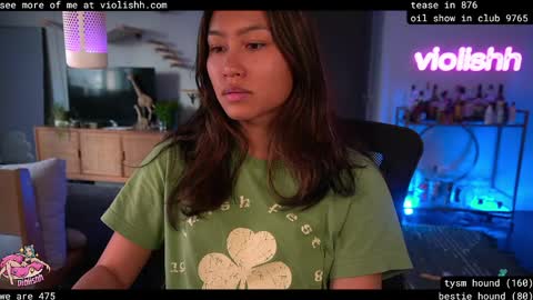 follow me on twitter violishh and ig violishh  online show from April 15, 11:16 pm