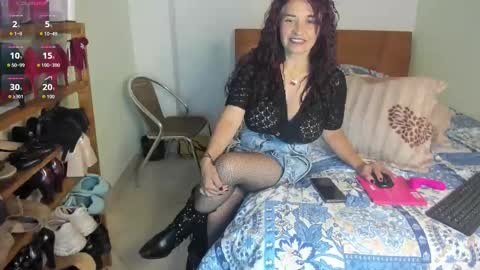 violleeet_ online show from March 18, 3:12 am
