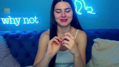 viollinalv online show from November 17, 7:11 am