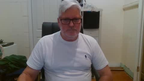 viper654321 online show from February 16, 8:10 am