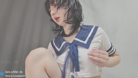  Lily  online show from December 22, 2:49 pm