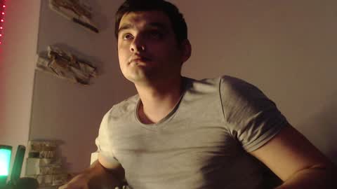 Snapshot of virgil____ chatting on December 8, 5:01 pm virgil____ online show from December 8, 5:01 pm