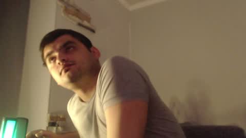 Snapshot of virgil____ chatting on December 5, 1:31 am virgil____ online show from December 5, 1:31 am