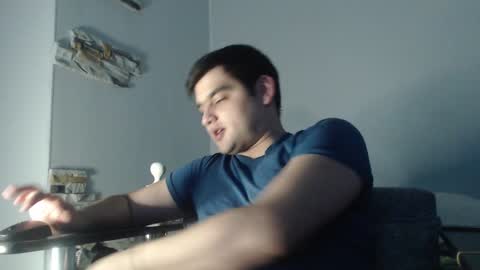 Snapshot of virgil____ chatting on December 5, 8:05 am virgil____ online show from December 5, 8:05 am