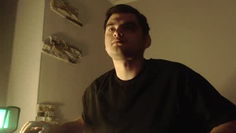 Snapshot of virgil____ chatting on December 2, 11:57 pm virgil____ online show from December 2, 11:57 pm