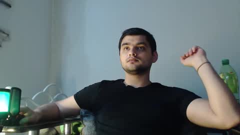 Snapshot of virgil____ chatting on February 19, 5:16 pm virgil____ online show from February 19, 5:16 pm