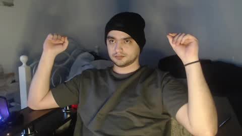 Snapshot of virgil____ chatting on March 5, 6:44 am virgil____ online show from March 5, 6:44 am