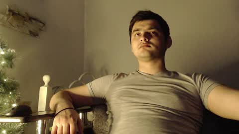 Snapshot of virgil____ chatting on December 25, 5:47 pm virgil____ online show from December 25, 5:47 pm