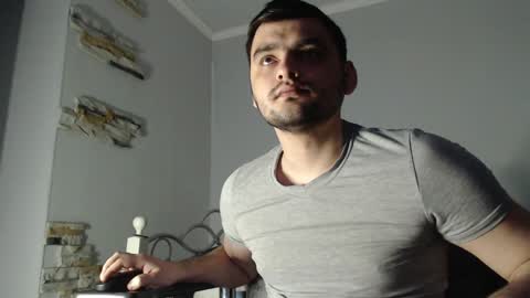 Snapshot of virgil____ chatting on January 6, 8:50 pm virgil____ online show from January 6, 8:50 pm