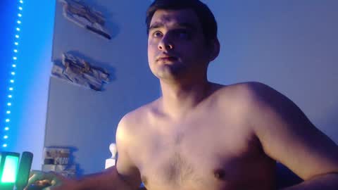 Snapshot of virgil____ chatting on December 8, 8:04 pm virgil____ online show from December 8, 8:04 pm