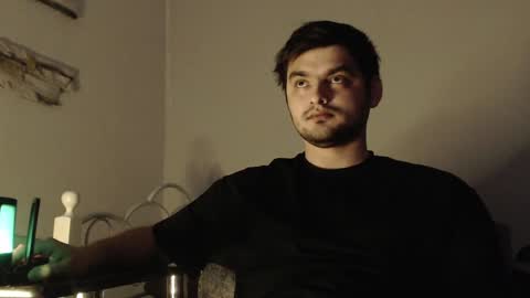 Snapshot of virgil____ chatting on January 3, 8:54 pm virgil____ online show from January 3, 8:54 pm