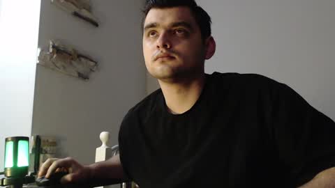 Snapshot of virgil____ chatting on January 19, 6:10 pm virgil____ online show from January 19, 6:10 pm