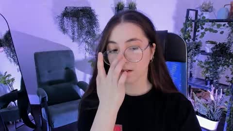 your love online show from March 31, 7:03 pm