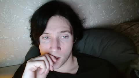 vitiligoboyy online show from February 17, 12:53 am