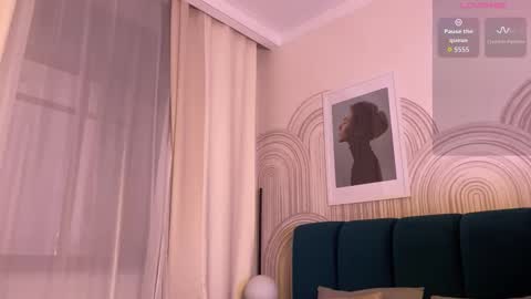 Vivian Evans online show from March 16, 2:26 am