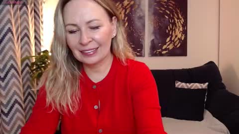 Vivian online show from September 28, 5:00 pm