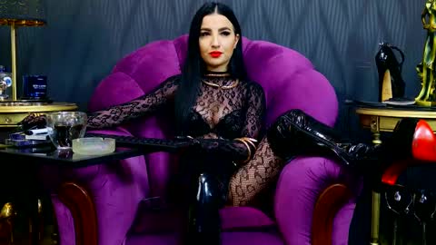 Vivian Reeve online show from February 19, 4:11 pm