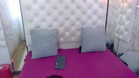 VivianRose online show from November 11, 3:42 am