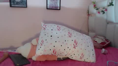 vivi online show from April 18, 11:38 pm