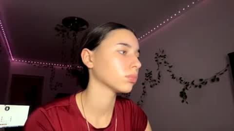 Vivi online show from November 24, 6:39 pm