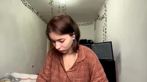 Vivi online show from November 9, 7:12 am