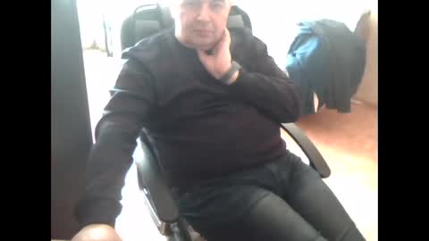 vodila3001 online show from March 10, 5:45 am