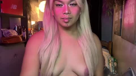 Nathalie online show from July 27, 11:57 pm