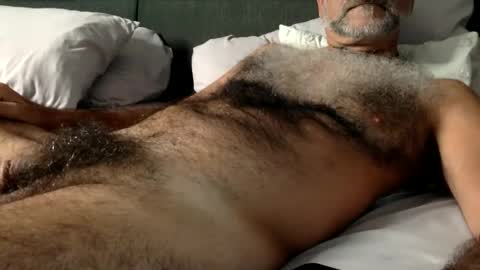 Enjoy guys of all ages if you are not on cam please dont ask for requests if i dont respond dont think im ignoring you i online show from September 14, 2:40 pm