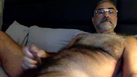 Enjoy guys of all ages if you are not on cam please dont ask for requests if i dont respond dont think im ignoring you i online show from August 1, 10:17 am