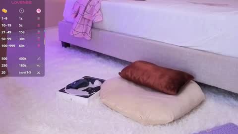 Snapshot of vsunshiny chatting on October 2, 10:52 pm Sunshiny online show from October 2, 10:52 pm