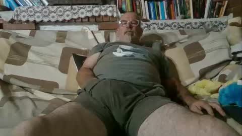 oscar online show from July 22, 9:39 pm