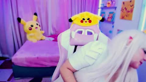   online show from March 18, 1:50 pm