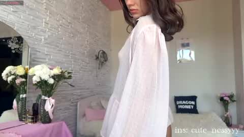 Mia online show from July 10, 1:49 pm