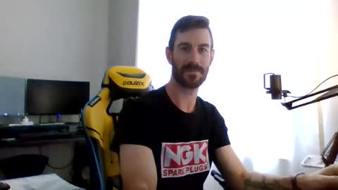 WaldoOfLocksley online show from July 1, 2:37 pm