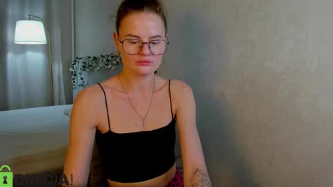 Wanda online show from November 5, 3:25 pm