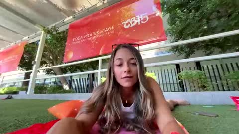 Wanda online show from April 21, 6:37 pm