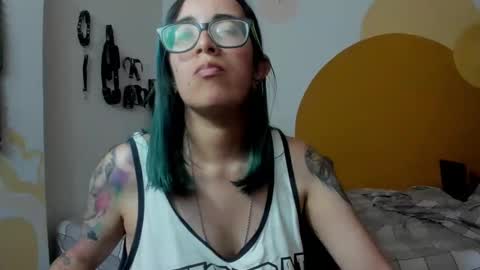 Waningrose  Lu online show from January 5, 3:55 pm