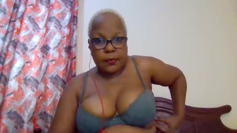 weaverbird25 online show from March 6, 5:50 am