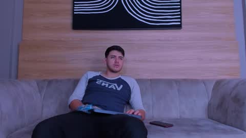 Jhonny Dick  his neighbors. online show from January 9, 6:24 pm