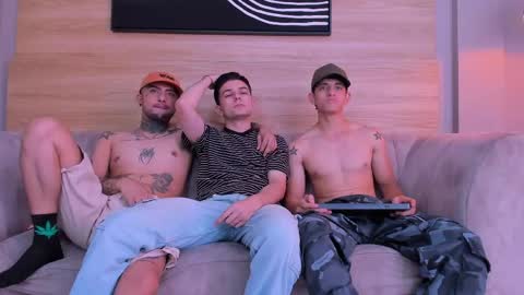 Jhonny Dick  his neighbors. online show from May 15, 7:21 pm
