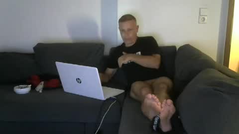 weberbenny online show from July 3, 10:03 pm
