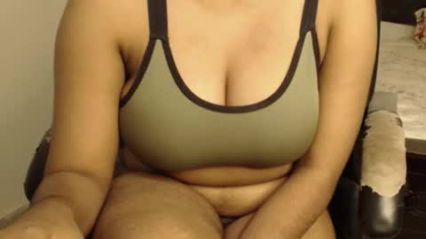 mina online show from November 18, 5:38 pm