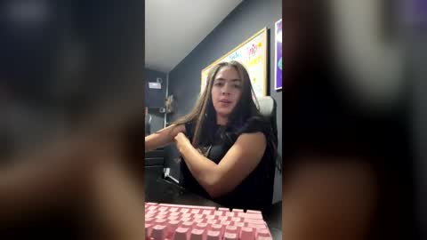 Wendy online show from July 1, 7:06 am