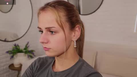 Im Wendy online show from September 22, 9:08 pm