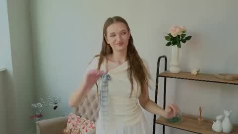 Elsa online show from June 11, 2:15 pm