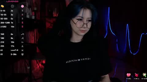 little girl who is always rightLisa online show from June 24, 1:45 am