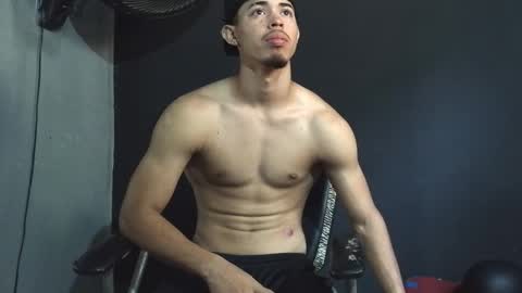 wesley_77 online show from March 2, 8:04 pm