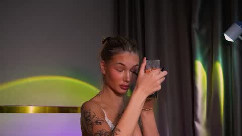wet_land_ online show from June 24, 2:57 pm