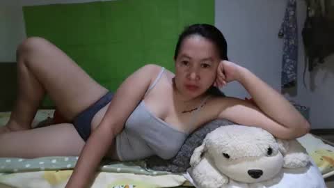 Belle online show from December 16, 8:26 pm